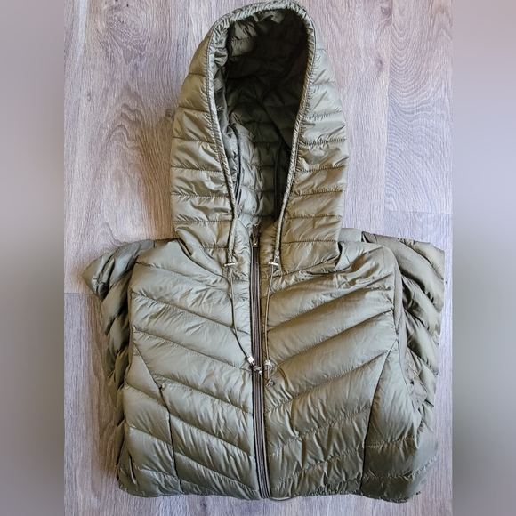 Gallery Army Green Down Puffer Jacket - Picture 2 of 5